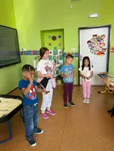 první měsíc (15)