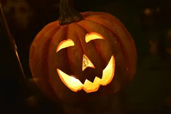 Přespávačka- HALOWEEN