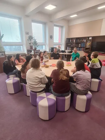 Zasedání ŠKOLNÍHO PARLAMENTU