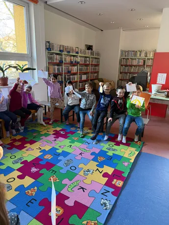 Druháci v knihovně