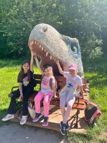 Co nového u druháků? …. Den Země, Čarodějnice a DinoPark