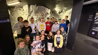4.B v PLANETÁRIU