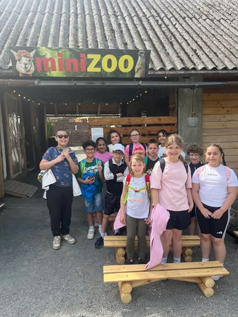 MiniZOO